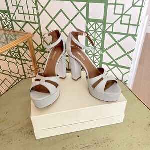 Women’s platforms , Contigo